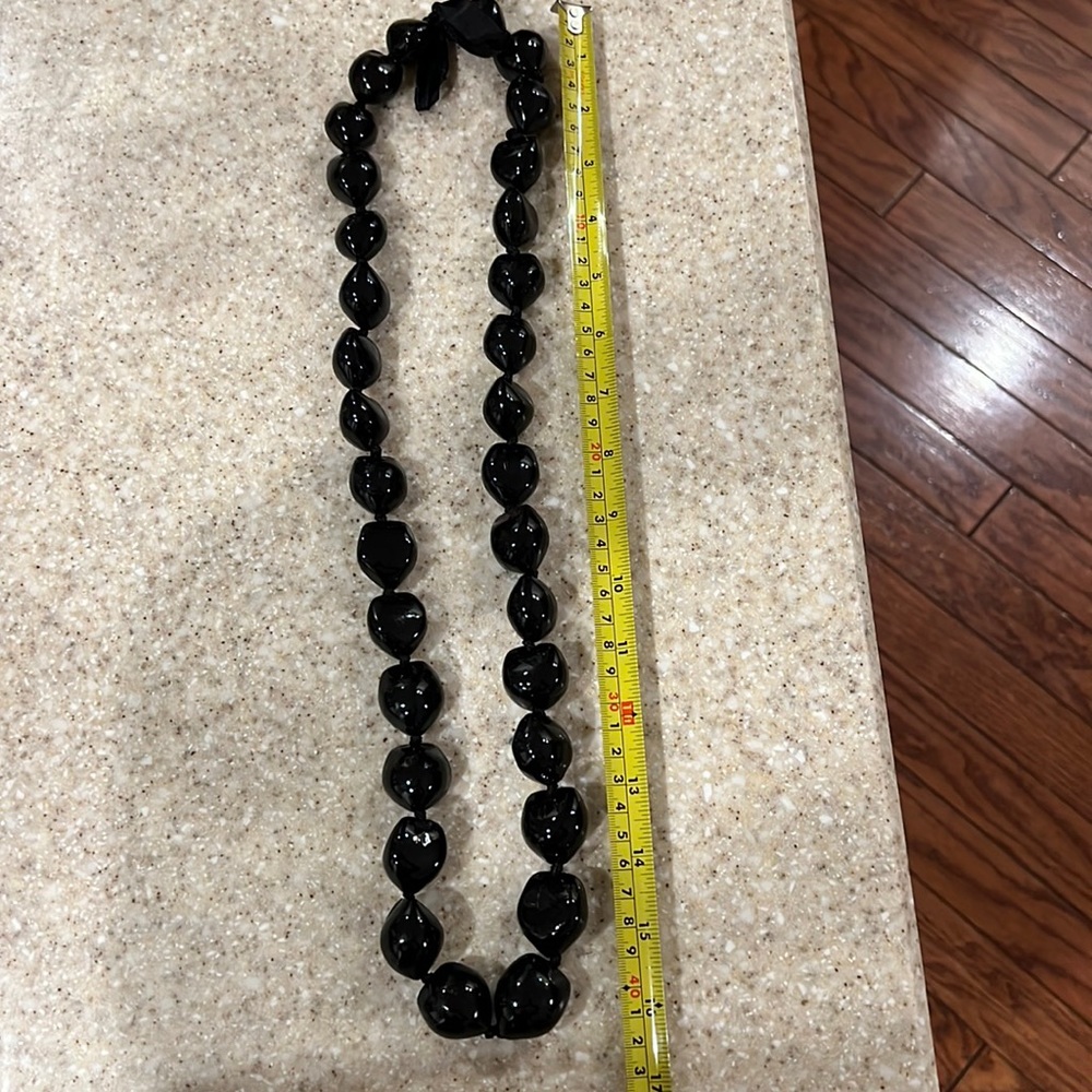 Kukui necklace black 16” long when tied